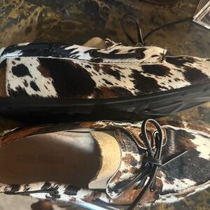 Steve Madden Black and Brown Patterned Loafers
